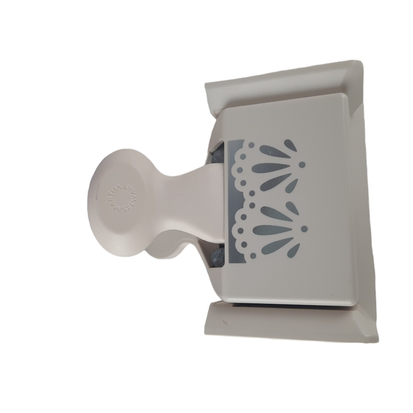 Martha Stewart Punch Paper Scrapbooking Card Making - Picture 3 of 6